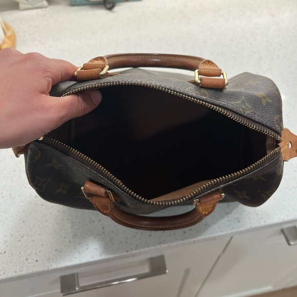 90s Speedy Louis Vuitton - Picture 10 of 15